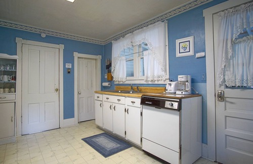 Cass House | Discover The Shay Inn: 15 Min to Snowshoe Mountain