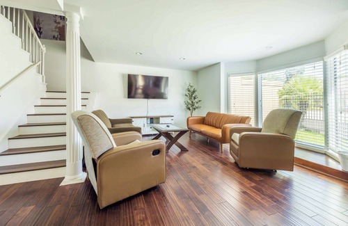 Willow Meadows/Willowbend Area House | Convenient 3BR Townhouse Close to NRG Medical Center