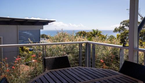 Point Lookout House | Relaxing Ocean Views at 3 Buoys with Fireplace & Family Comfort