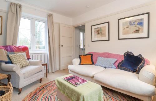 Campsea Ashe House | Discover Family-Friendly Comfort at 3 Chantry Cottages