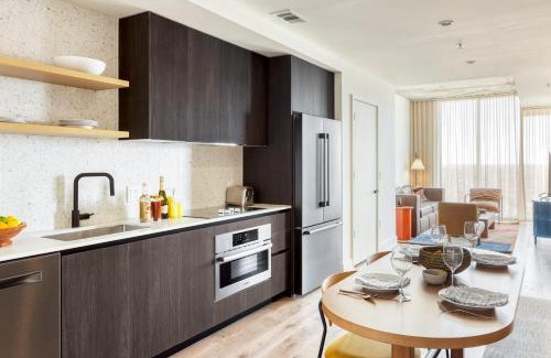 Rainey Street Historic District House | 3 Condos Brand New Austin High Rise w Rooftop Pool Gym Yoga Studio More