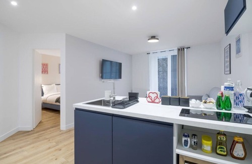 Quartier Saint-Georges Apartment | Cozy Apartments for 12 Guests Near Galeries Lafayette