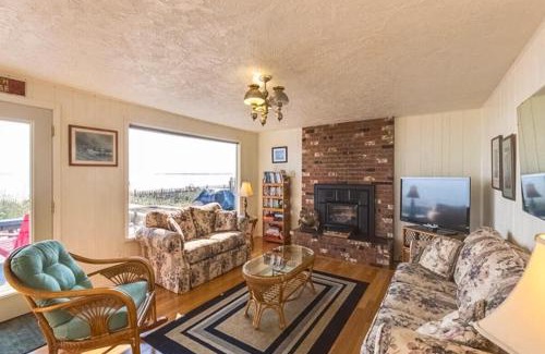 Sequim House | 3 Crabs Beach House