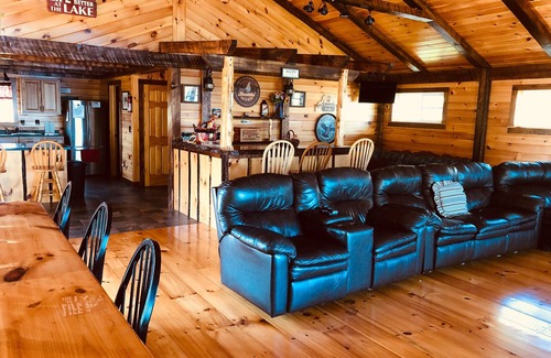 North Hero House | Family-Friendly Waterfront Retreat with Private Dock & Pool