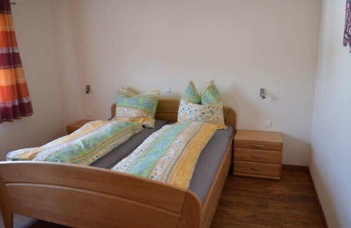 Nesselried Apartment | Spacious 3-Bedroom Apartment "Apfel" with Spa & Kitchen