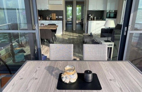 Laasow Boat Rental | Experience the Unique Floating Vacation Home Möweninsel