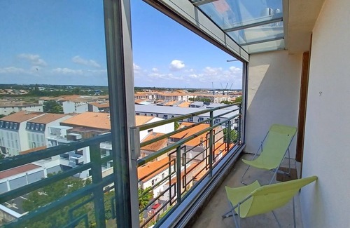 Rochefort Apartment | Cozy Bed and Breakfast for 6 with Ocean View & Pool