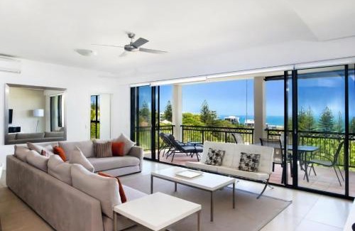 Sunshine Beach Apartment | Hilltop Villas with Breathtaking White Water Views