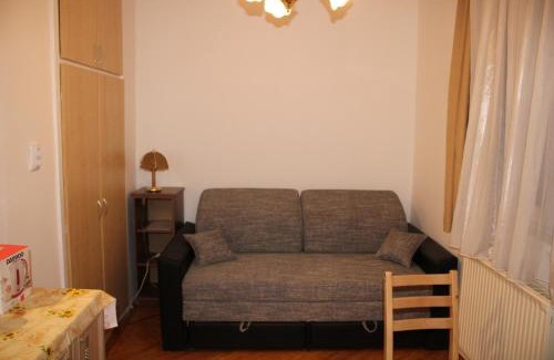 Jozsef Attila-lakotelep Apartment | Hippos Apartman: Guest Rated 9.4 with Breakfast Included