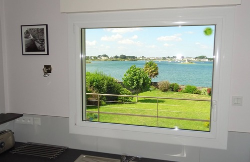Plouhinec House | Seaside House with Panoramic Views & Inviting Amenities