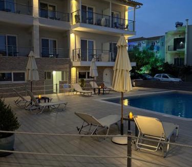 Perigiali Hotel | Island View Hotel: Guest Rated 9.3 with Oceanfront Pool