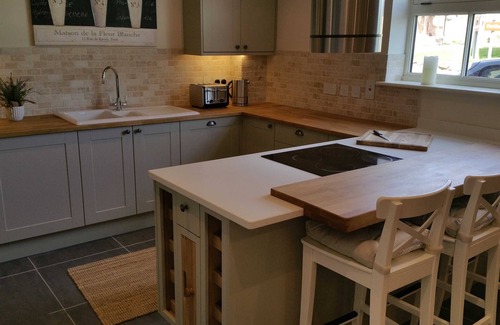 Forsbrook House | Discover Keywest Dove Barn: Pet-Friendly with Breakfast