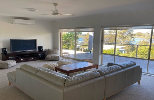 Merimbula House | Oceanfront Retreat at 3 Kiama Place, Merimbula - Rated 9/10