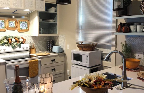 Fayetteville House | Experience Music, Dancing & Fall Fun on Dickson Street!