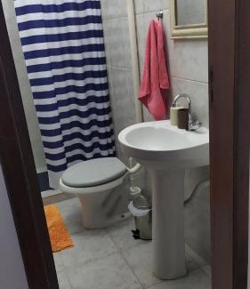 Rio das Ostras House | Kid and Pet Friendly 3 Kitnets - Rated 9/10 by Guests