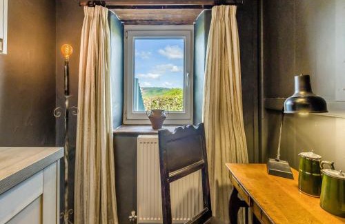 Ysbyty Ystwyth House | 3 Legged Duck Cottage