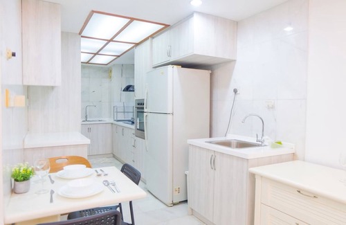 Bangsar House | Convenient Bangsar Townhouse with Pool & Kitchen Access