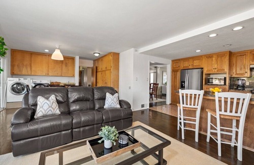 National City House | Bright 5BR Home in National City with Yard & Pet-Friendly!