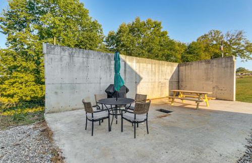Boonsboro House | 3 Mi to Antietam Historic Family Home on a Farm