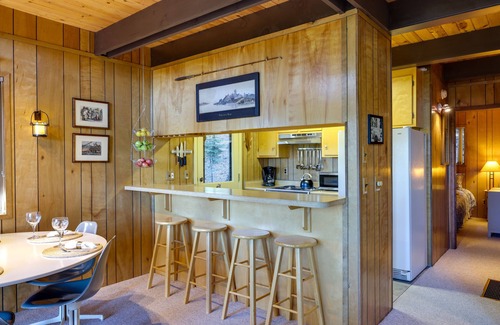 Arnold Cabin | Charming Arnold Cabin Near Big Trees State Park