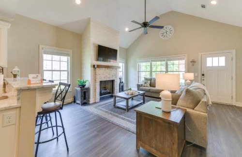 Auburn - Opelika House | 3 Mi to Campus Auburn Home with Deck and Fire Pit