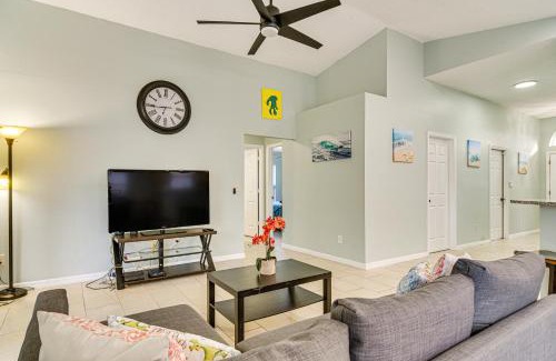 Clearwater House | 3 Mi to Clearwater Beach Home with Patio and Grill!