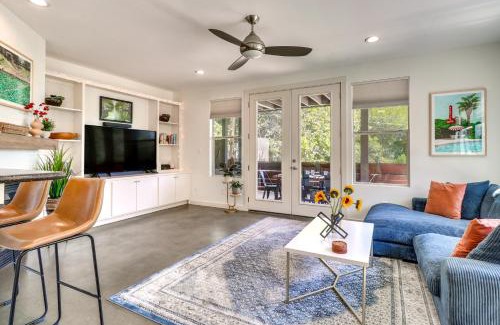 Galindo House | 3 Mi to Dtwn Centrally Located Austin Townhome