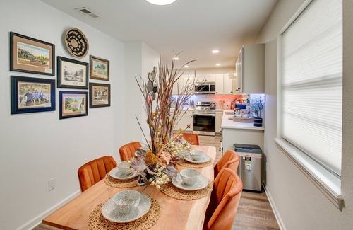 Hot Springs Condo | Stylish Hot Springs Condo with Pool & Spa - Close to Downtown!