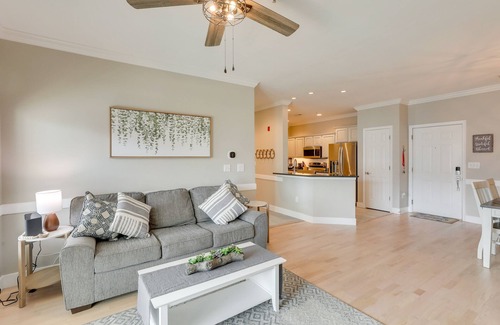 Charleston Condo | Inviting Charleston Condo Steps from Folly Beach with Pool