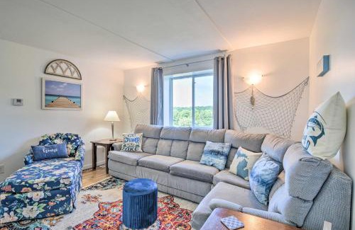 Central Lake House | Pet-Friendly Central Lake Cottage Near Beautiful Beaches