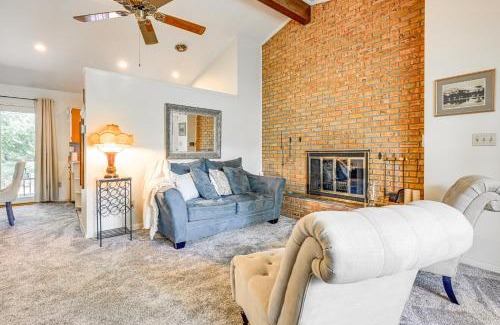 Lansing House | 3 Mi to Michigan State Duplex with Patio in Lansing
