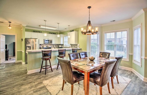 Central Myrtle Beach Apartment | Cozy Myrtle Beach Condo with Pool Access - 3 Miles to Shore