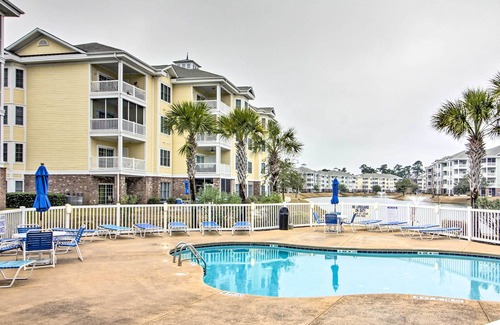 Central Myrtle Beach Apartment | Cozy Myrtle Beach Condo with Pool Access - 3 Miles to Shore