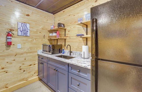 Alpine Bay Cottage | 3 Mi to Water: Logan Martin Lake Cabin Getaway