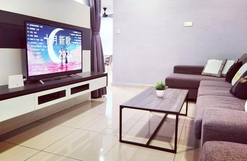 Batu Pahat Other | Convenient 3R3B Near BP Mall, Perfect for Families & Pets