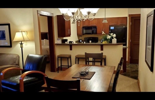 Copper Mountain Village Condo | Convenient 2 Bed Ski Retreat with Hot Tub & Heated Parking