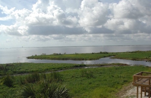 Moore Haven House | Convenient Stay Near Lake Okeechobee and Casino Excitement