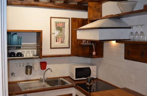 Rione V Ponte Apartment | Steps from Piazza Navona, Vatican & Pet-Friendly Amenities