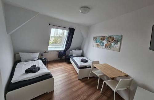 Salbke Apartment | Cozy 2-Room Apartment with WLAN and Family-Friendly Amenities