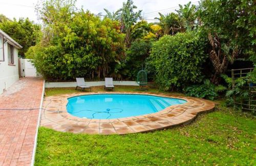 Pinelands Apartment | Discover 3 on The Fairway Pinelands: Family-Friendly Retreat