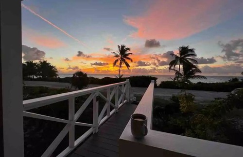 Bahama Palm Shores House | Experience 3 Palms Beach Retreat: Family-Friendly Escape