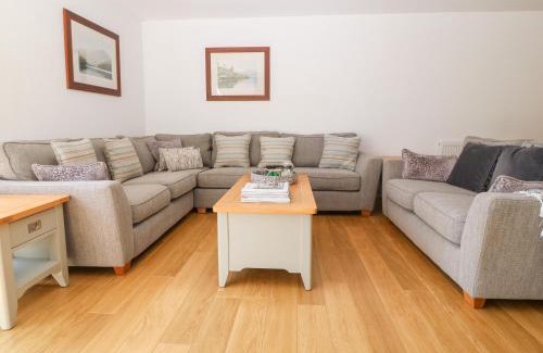 Porthmadog House | Exceptional 3 Pensyflog Barns: Pet & Child Friendly Retreat