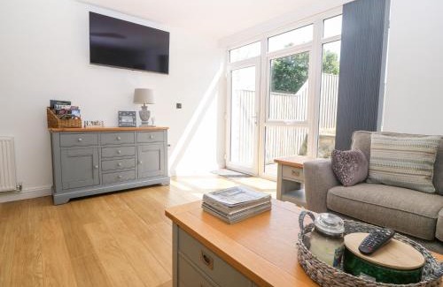 Porthmadog House | Exceptional 3 Pensyflog Barns: Pet & Child Friendly Retreat