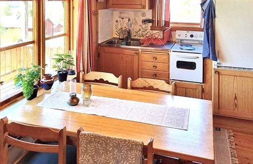 Rattvik House | Cozy 3-Person Holiday Home in Rättvik - Family & Pet Friendly