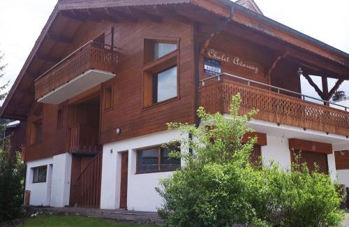 Morzine Apartment | Cozy 3-Piece Retreat in Morzine with Balcony & Jacuzzi