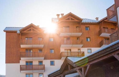 Puy-Saint-Vincent Apartment | Pet-Friendly 3-Room Apartment with Balcony & Scenic Views
