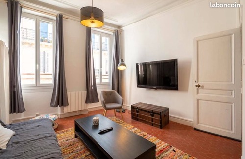 Saint-Lazare Apartment | Oceanfront 3 Pieces in the Heart of Marseille