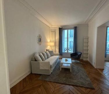 16th Arrondissement Apartment | Comfortable 3 Rooms in the Heart of 16th Arrondissement