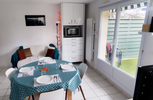 Port Guillaume Apartment | Bright 3-Room Retreat at Port Guillaume, Dives-sur-Mer