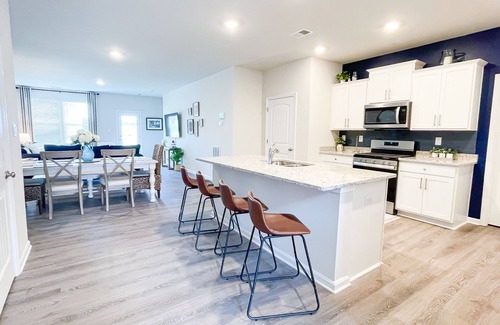 Millville House | Premier Resort Vibes: 5 Miles to Beach & Family-Friendly Fun